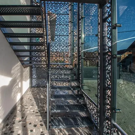 Hazam Aparthotel アパートホテル Sanski most